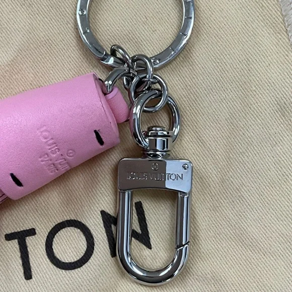 Louis Vuitton Pink Leather Tassel Key Holder - Picture 4 of 7